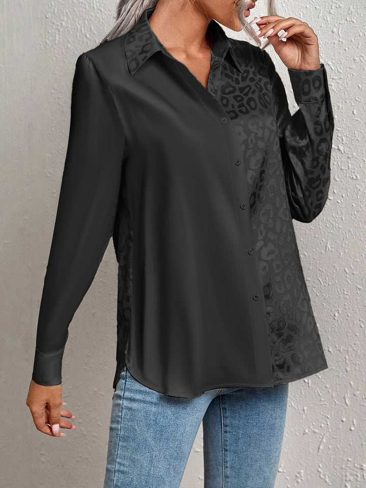 Astrid | Dame Satinbluse Med Lange Ærmer Og Leopardprint