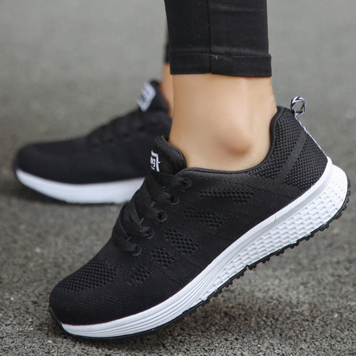 Merete | Dame Sneakers Med Snørelukning Og Strikket Overdel