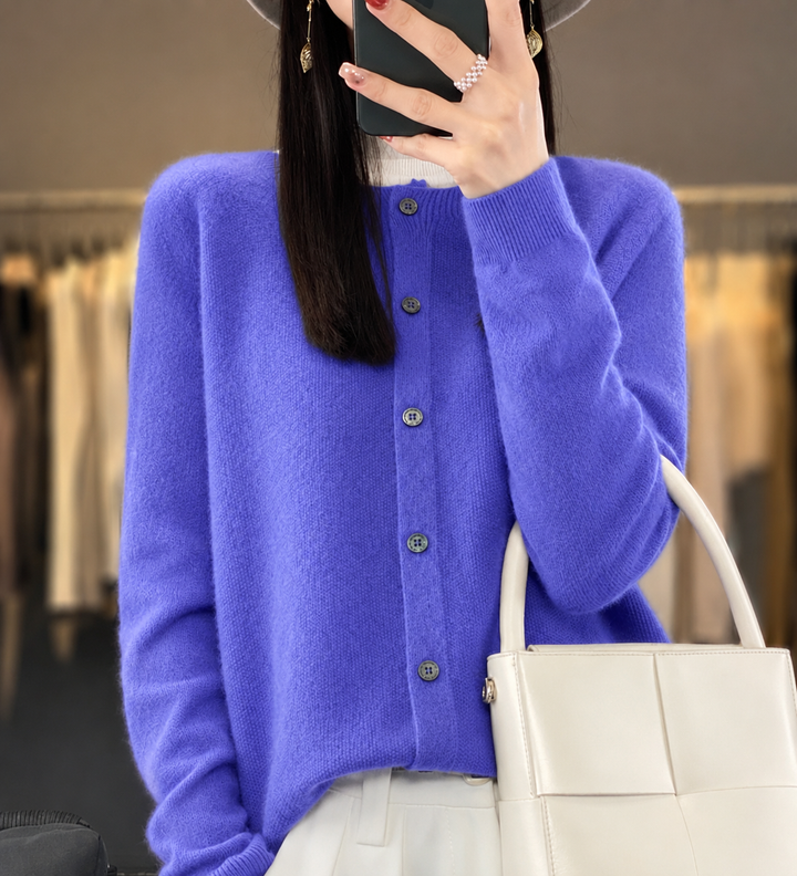 Helle | Dame Cardigan Med Rund Hals Og Knaplukning