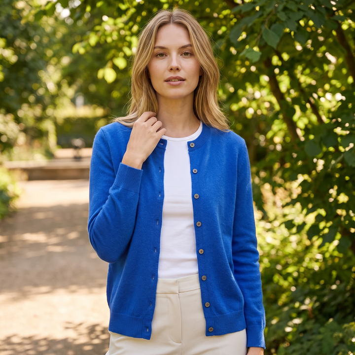 Ella | Dame Strikket Cardigan Med Rund Hals Og Knaplukning