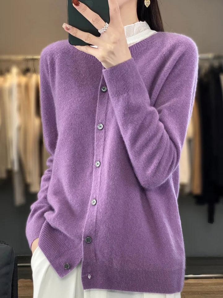 Helle | Dame Cardigan Med Rund Hals Og Knaplukning