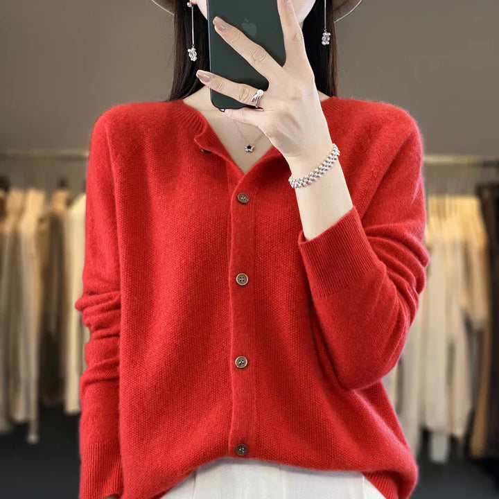 Helle | Dame Cardigan Med Rund Hals Og Knaplukning