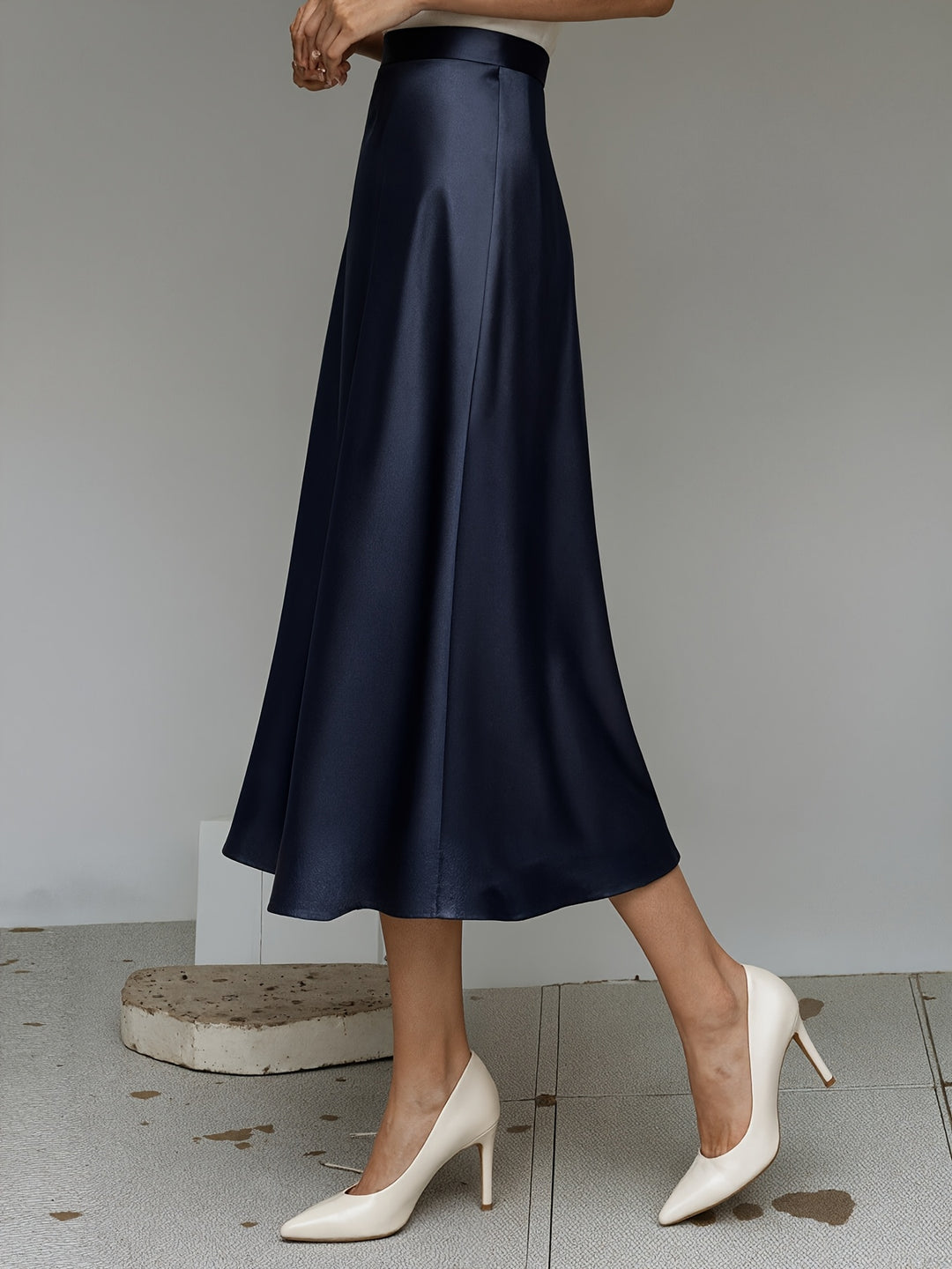 Helene | Dame Satinfinish Mididnederdel Med A-Line Snit