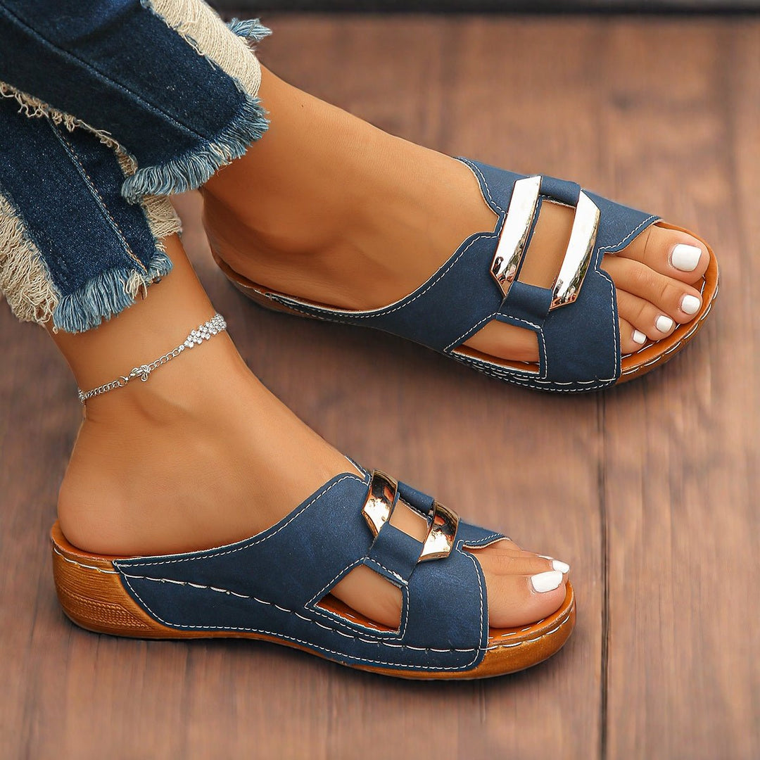Birthe | Dame Ortopædiske Sandaler Med Slip-On Og Metalliske Detaljer
