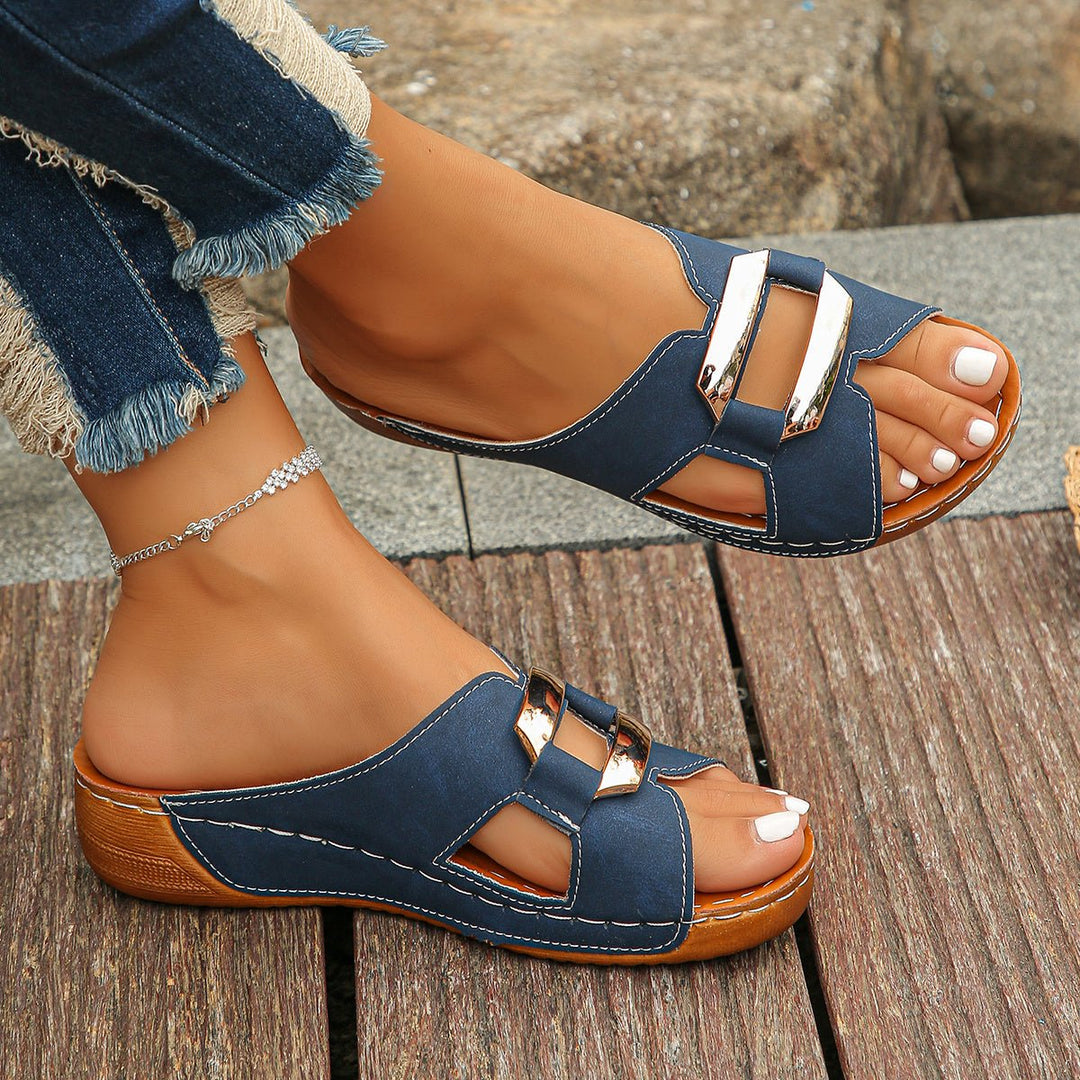Birthe | Dame Ortopædiske Sandaler Med Slip-On Og Metalliske Detaljer