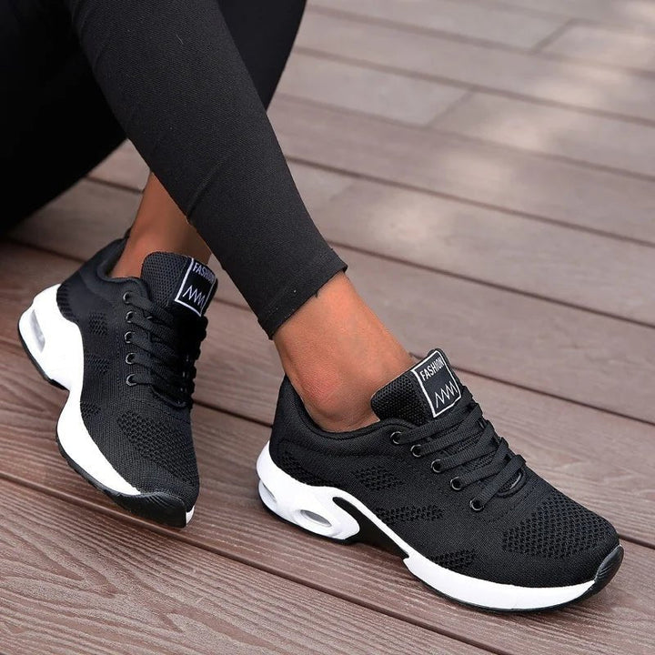 Randi | Dame Sneakers Med Snørebånd Og Luftpude