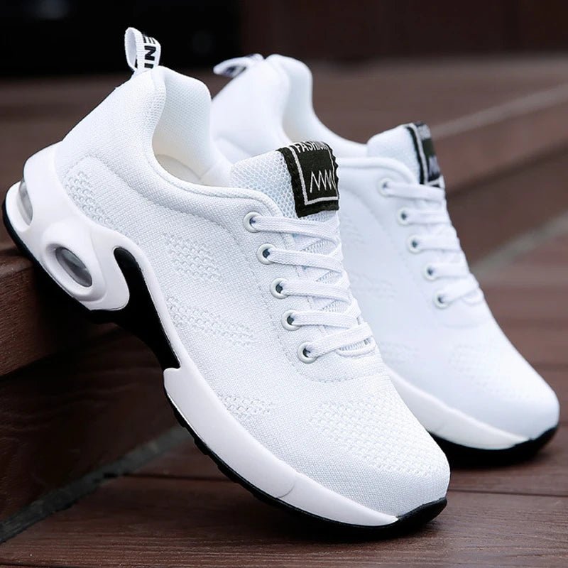 Randi | Dame Sneakers Med Snørebånd Og Luftpude