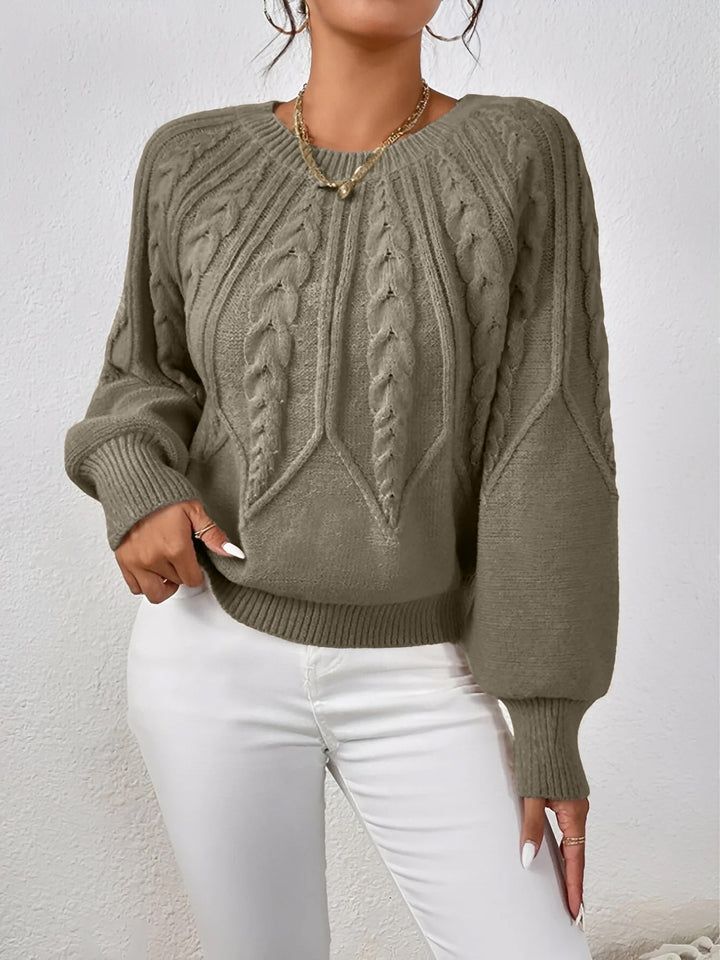 Kirsten | Dame Cable-Knit Sweater Med V-Hals Og Ballonærmer