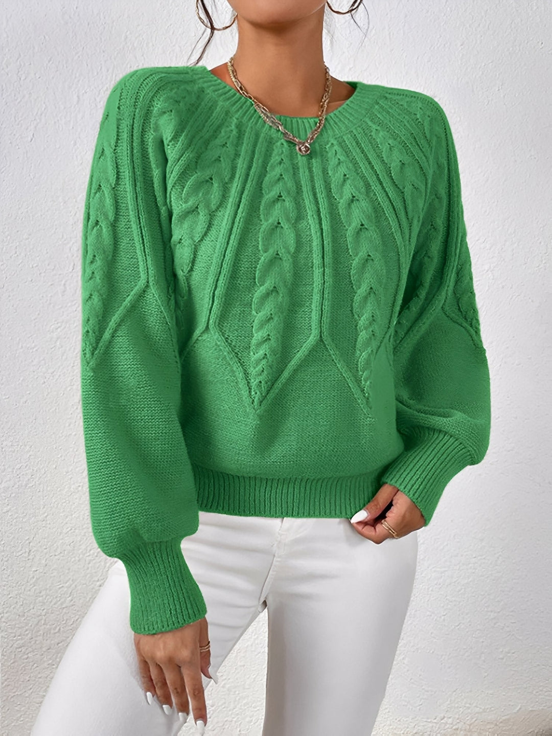 Kirsten | Dame Cable-Knit Sweater Med V-Hals Og Ballonærmer
