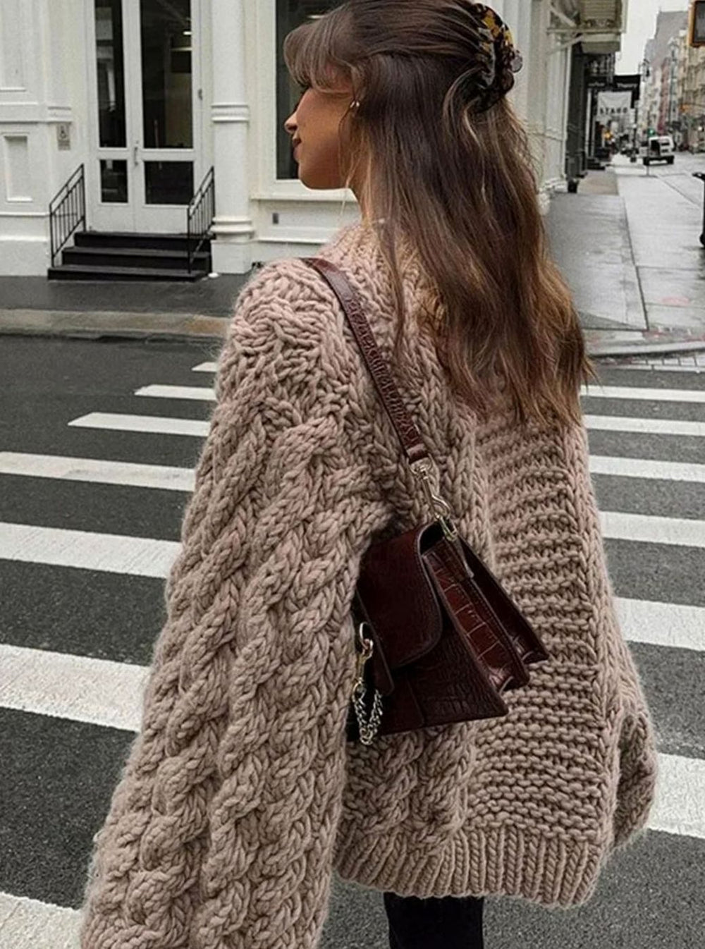 Women's Oversized Cable-Knit Chunky Crewneck Sweater